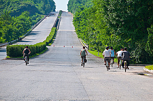 骑车,空,公路,朝鲜