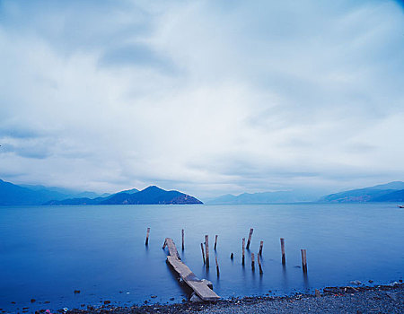 沪沽湖