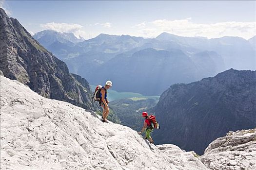 伴侣,石头,贝希特斯加登阿尔卑斯山,湖,背景,巴伐利亚,德国