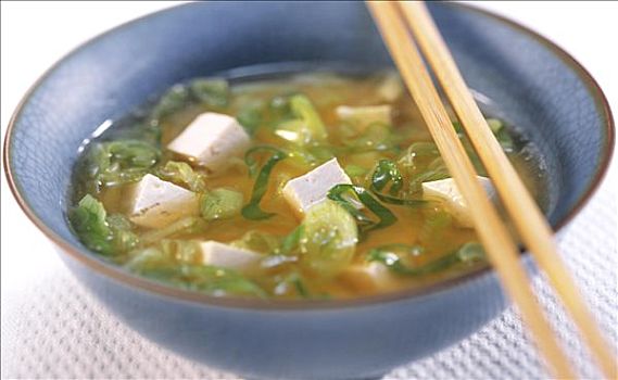 味噌汤,豆腐,小洋葱