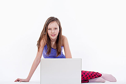 年轻,女孩,坐,笔记本电脑,电脑,隔绝,白色