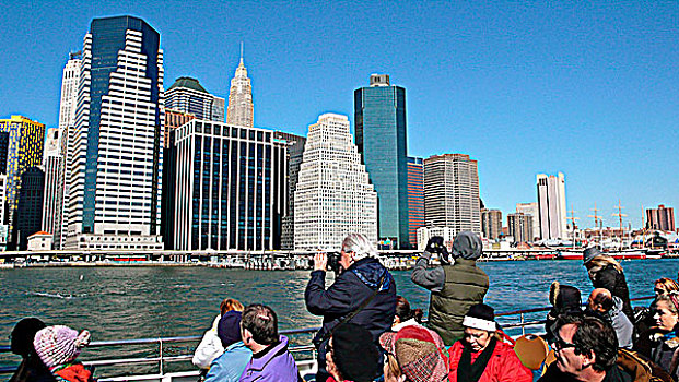 美国,纽约,游客,船,哈得逊河,照相,摩天大厦