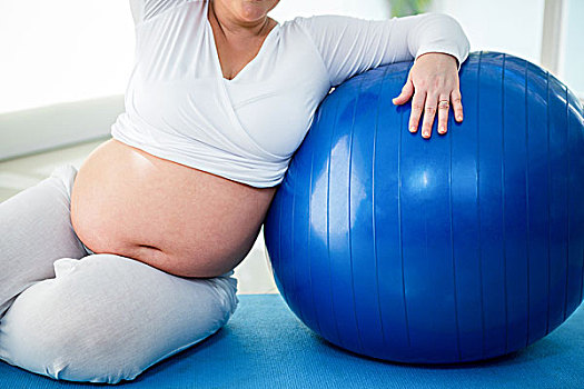 孕妇,练习,球,健身中心