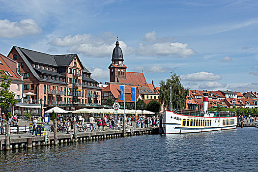 船舶码头,梅克伦堡,湖区,梅克伦堡前波莫瑞州,德国,欧洲