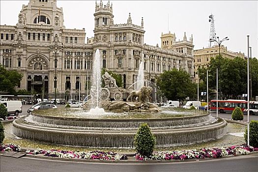喷泉,正面,政府建筑,西贝里斯广场喷泉,西贝列斯广场,马德里,西班牙