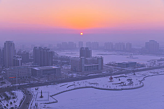 黑龙江大庆市--俯瞰雪后油城晨光