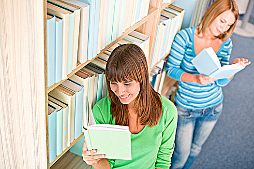 学生,图书馆,两个,高兴,女人,读,书本,书架