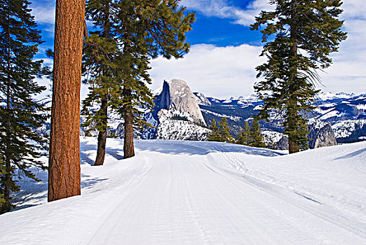 半圆顶,积雪,冰河,道路,优胜美地国家公园,加利福尼亚