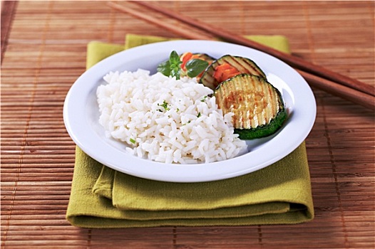 米饭,烤制食品,夏南瓜