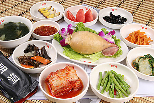 韩式鱿鱼卷包饭