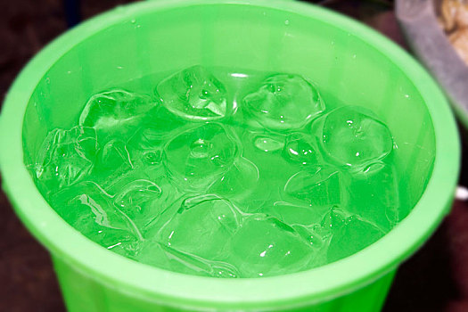 绿色,塑料制品,桶,冰