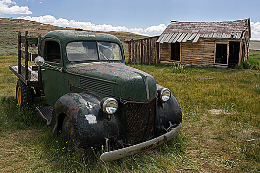 老爷车,建造,20世纪30年代,老,木屋,鬼城,淘金城,波地州立历史公园,博迪,加利福尼亚,美国,北美