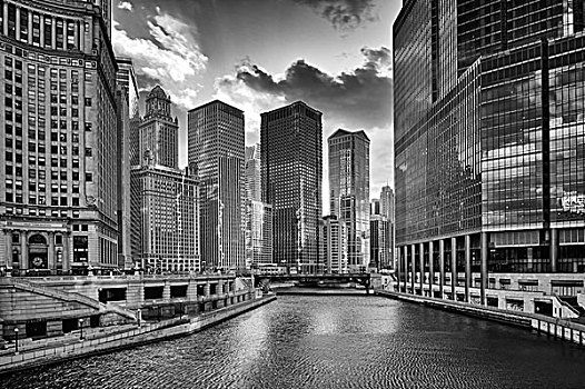 美国,伊利诺斯,芝加哥,道路,桥,上方,河,摩天大楼,背景,窗户,塔,右边