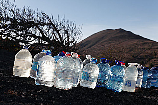 瓶装水,浇水,农业,兰索罗特岛,加纳利群岛,西班牙,欧洲
