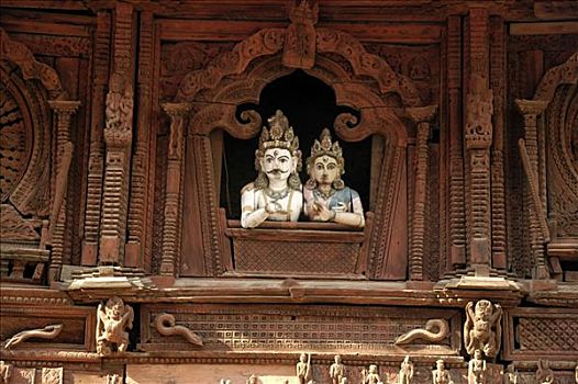 两个,木雕,佛,湿婆神,向外看,窗,杜巴广场,加德满都,尼泊尔