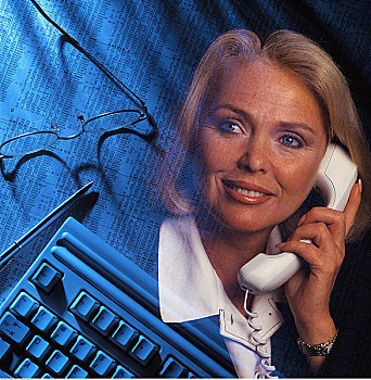 职业女性,财经报,电脑键盘