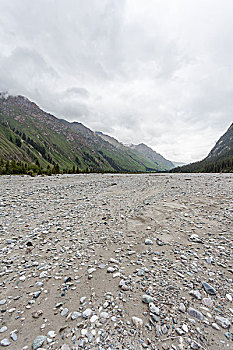 新疆天山夏特古道