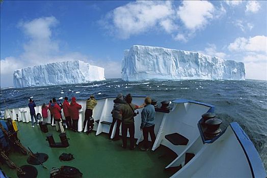 游客,注视,大,扁平,冰山,平台,船,南大洋,南极