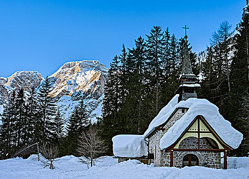 小教堂,湖,自然公园,普拉格斯,局部,世界遗产,白云岩,冬天,大雪,攀升,背景,意大利,大幅,尺寸