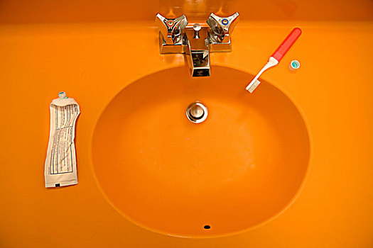 橙色,水槽,牙刷,牙膏