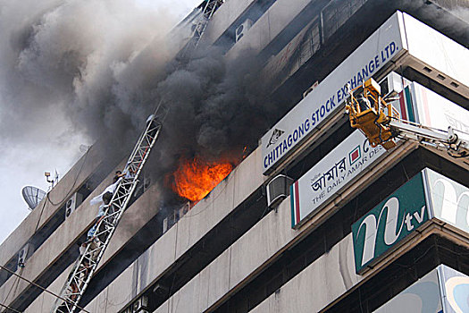 消防员,尝试,救助,人,燃烧,建筑,市场,达卡,火灾,房子,两个,电视,孟加拉