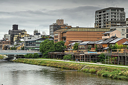 日本京都鸭川建筑