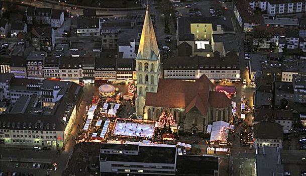 航拍,教堂,圣诞市场,夜景,圣诞灯光,哈姆,鲁尔区,北莱茵威斯特伐利亚,德国,欧洲