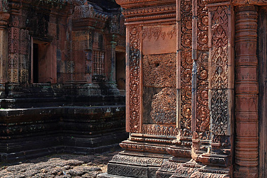 柬埔寨吴哥古城女王宫