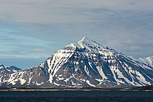 挪威,斯瓦尔巴特群岛,斯匹次卑尔根岛,雪山,塔,上方,水