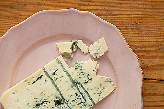 蓝纹奶酪,盘子