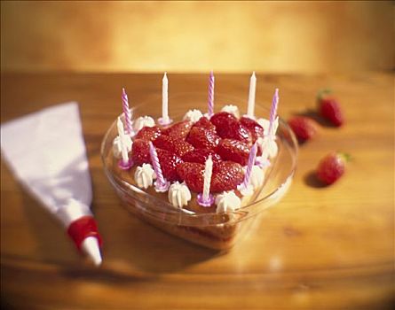 海绵,心形,草莓,生日蛋糕