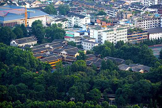贵州省遵义市,位于遵义会议会址附近的街景