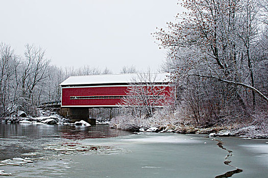 红色,风雨桥,魁北克,加拿大
