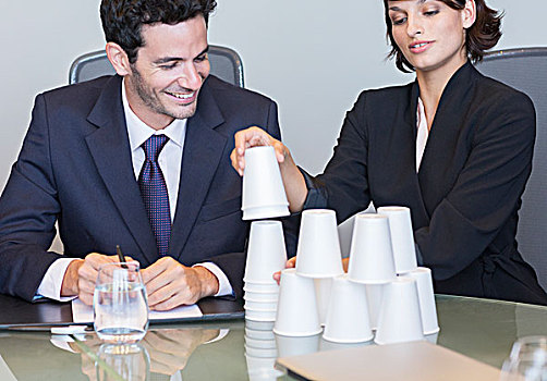 商务人士,堆积,杯子,会议室
