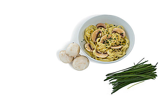 意大利面,碗,蘑菇,青葱,白色背景