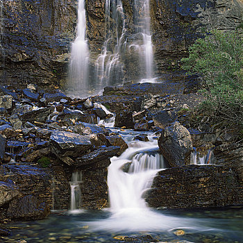 瀑布,碧玉国家公园,艾伯塔省,加拿大