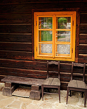 捷克共和国,北方,摩拉维亚,两个,椅子,老,房子,窗户,反射,花