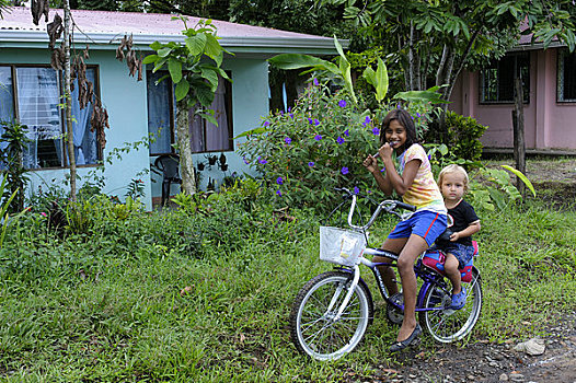 哥斯达黎加,靠近,部落,乡村,街景,孩子,自行车