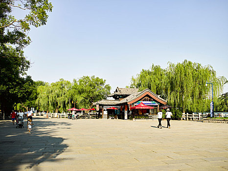 大明湖风景区