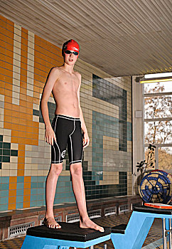 男孩,游泳者,13岁,站立,起跑器,游泳池