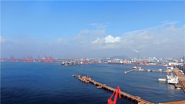山东省日照市,港口蓝美得一塌糊涂,生态港口呈现美丽画卷