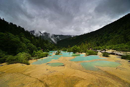 四川省黄龙风景区彩池