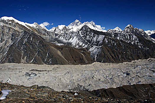 冰河,珠穆朗玛峰,山丘,戈克伊欧,昆布,萨加玛塔国家公园,尼泊尔,亚洲