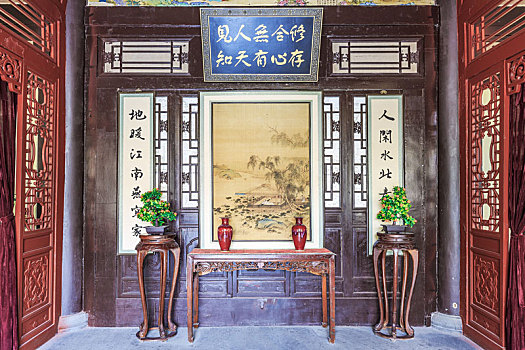 中国山东省聊城市东阿阿胶城内的中式厅堂古典家俱