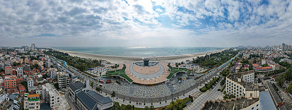 广西北海银滩潮雕广场全景航拍