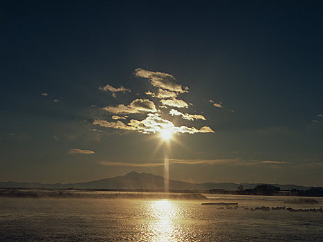 湖,日出