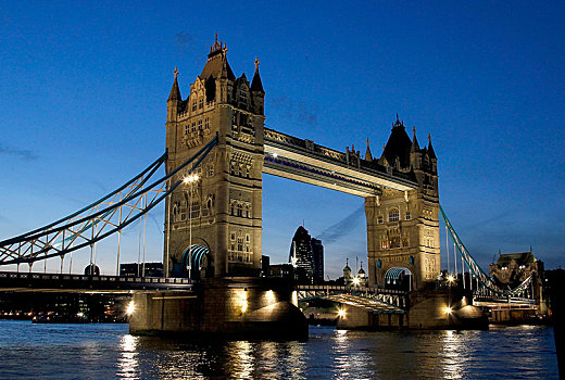 塔桥,光亮,黄昏,伦敦,英格兰,英国,欧洲
