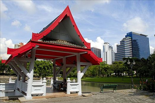 小,庙宇,红色,屋顶,正面,现代,摩天大楼,公园,曼谷,泰国,东南亚