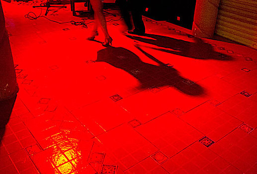 两个,交际舞,光亮,红色,迪厅灯光,影子,腿,地面,芽庄,越南