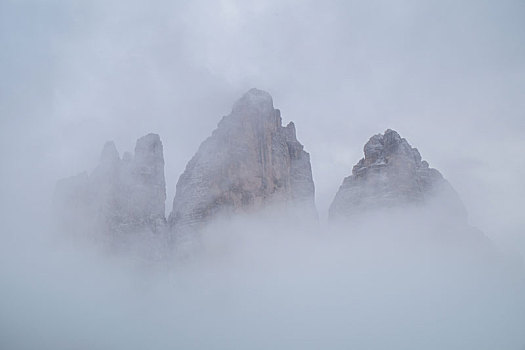 白云岩,阿尔卑斯山,山